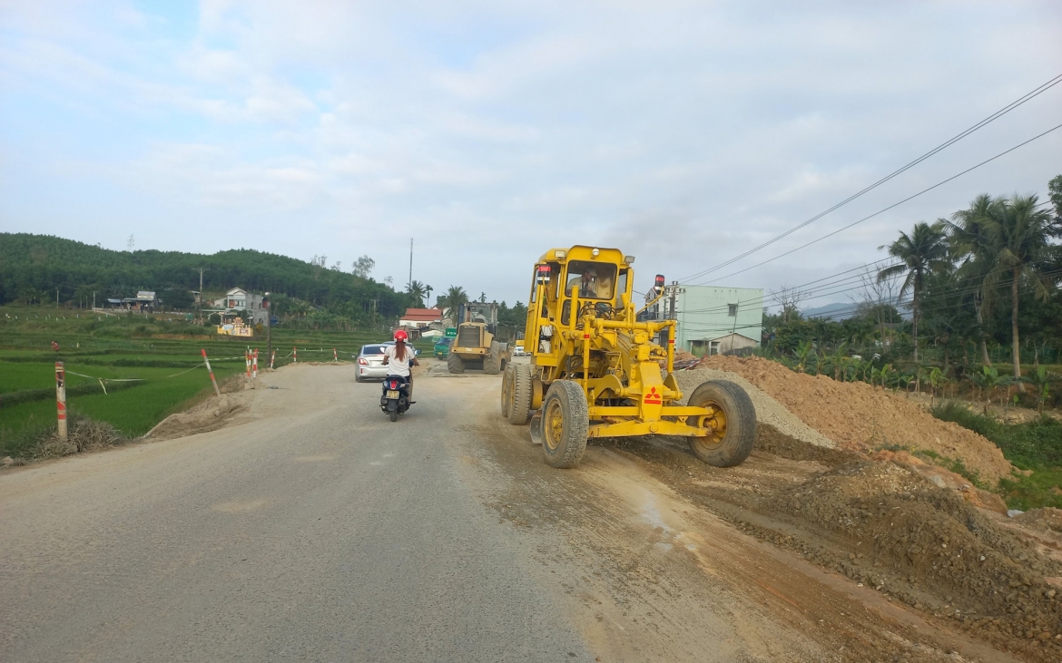Dự án cải tạo nâng cấp Quốc lộ 14E tổng mức đầu tư hơn 1.848 tỷ đồng.