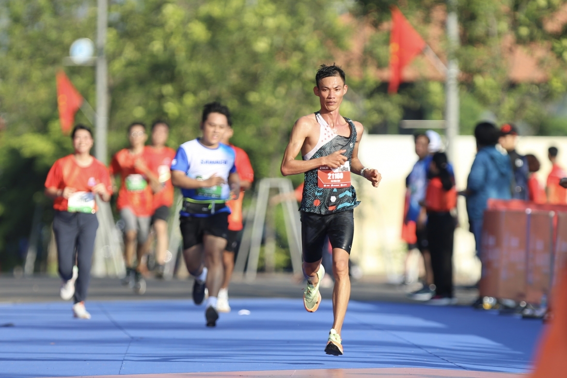 Giải thu hút hơn 2.000 VĐV tham gia.