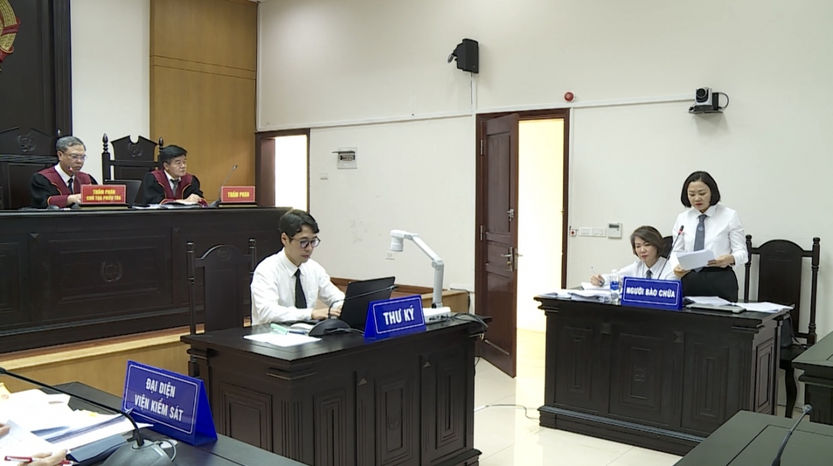 Hoạt động tố tụng tại phiên tòa trực tuyến, quyền và lợi ích của người tham gia tố tụng đều được đảm bảo. Chất lượng hình ảnh và âm thanh tốt, các bên đều nghe rõ, nội dung đối đáp được đầy đủ, đúng theo quy định tố tụng, hình thức trang nghiêm. 