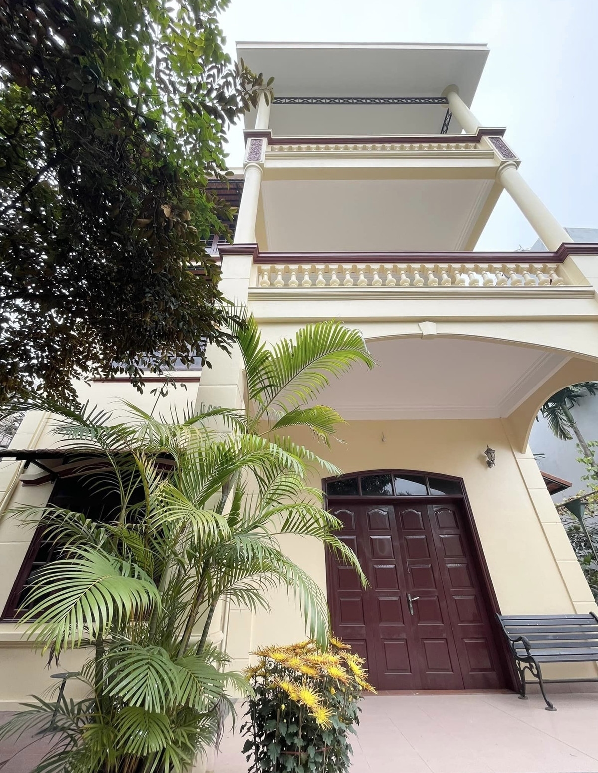 Chốn lui về của nữ diễn viên là căn nhà nhỏ 3 tầng trong con ngõ yên tĩnh tại Hà Nội.