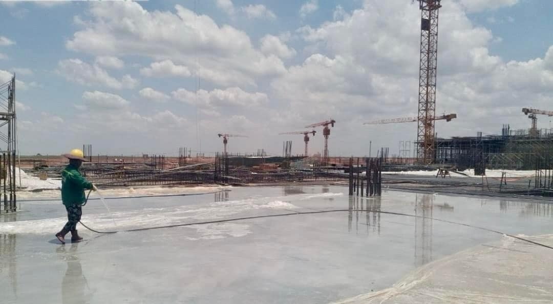 "Khoảng 1 tháng nữa, thời tiết ở Đồng Nai sẽ bước vào mùa mưa, lúc đó việc thi công sẽ gặp nhiều khó khăn.Trong những ngày còn lại của mùa khô 2023-2024, Ban Quản lý dự án sân bay Long Thành đã chỉ đạo các nhà thầu tập trung nhân lực, máy móc đẩy nhanh tiến độ các hạng mục", ông Điện nói.