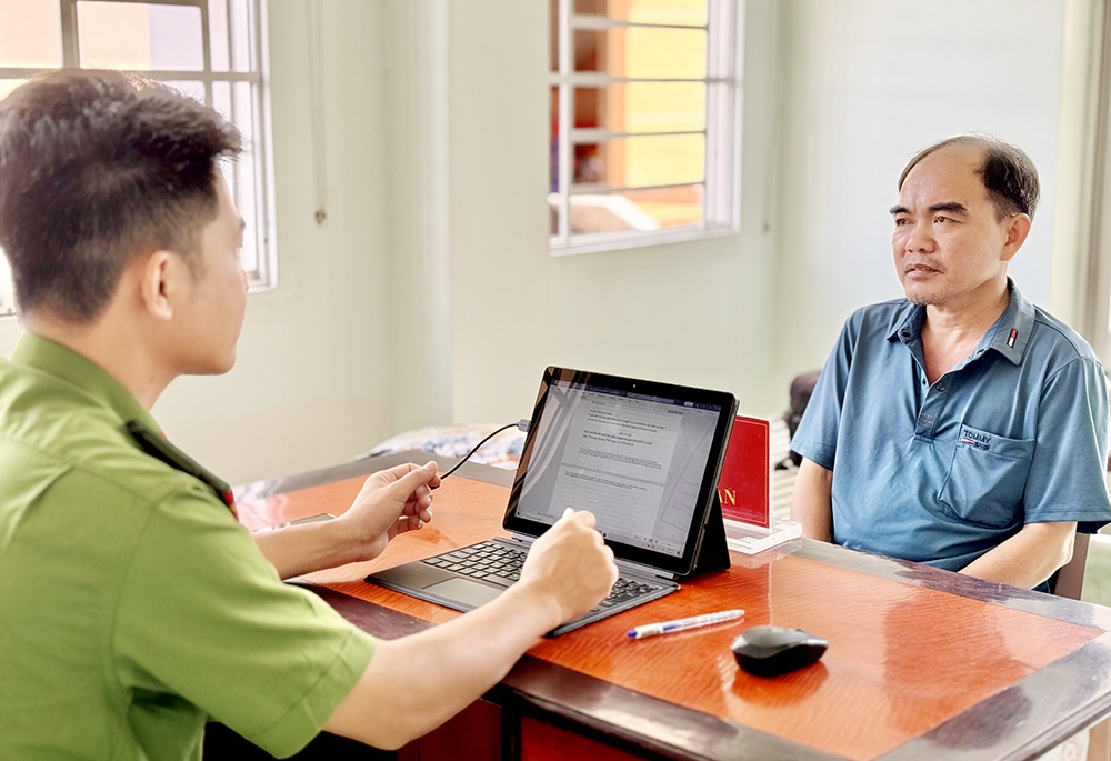 Đói tượng Nguyễn Thành Phi khai nhận tại Cơ quan Công an.
