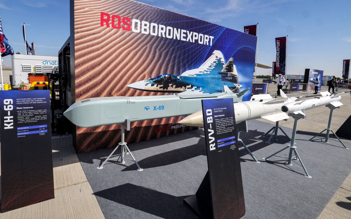 Tên lửa hành trình cận âm Kh-69 của Nga. Ảnh: Getty.