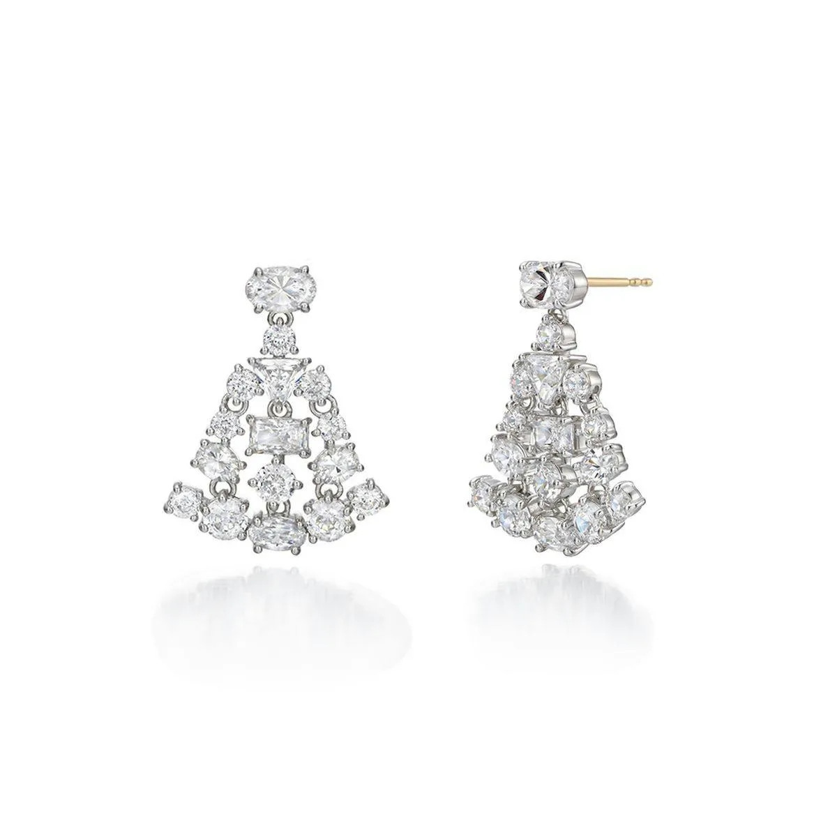 Bông tai đèn chùm Diamomo. Ảnh: Diamomo