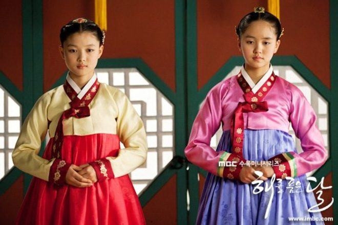 Kim Yoo Jung và Kim So Hyun mỗi người vẫn có điểm mạnh và điểm thu hút riêng.