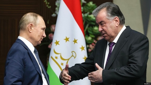 Tổng thống Nga Vladimir Putin và Tổng thống Tajikistan Emomali Rahmon