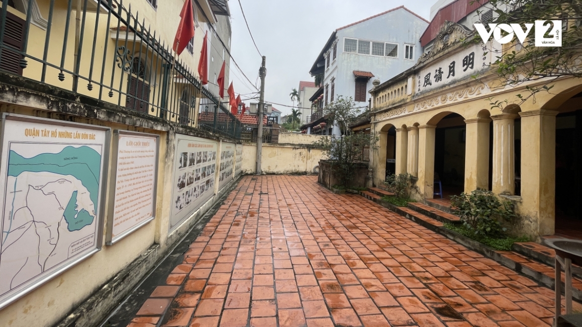 Những năm 1941-1945, thôn Phú Gia trở thành căn cứ của các cán bộ hoạt động cách mạng. Nơi đây được coi như "An toàn khu" của Trung ương Đảng lúc bấy giờ.