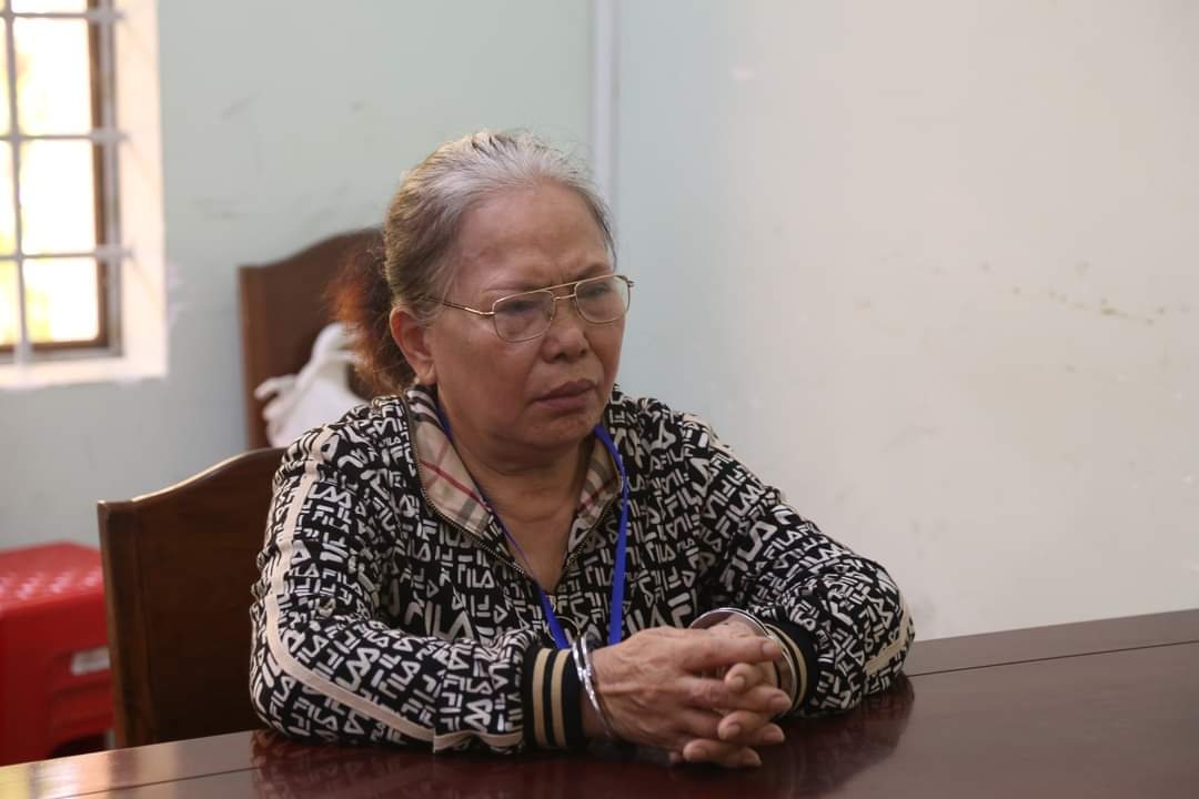 Bà Dân bị công an tạm giữ để làm rõ vụ việc