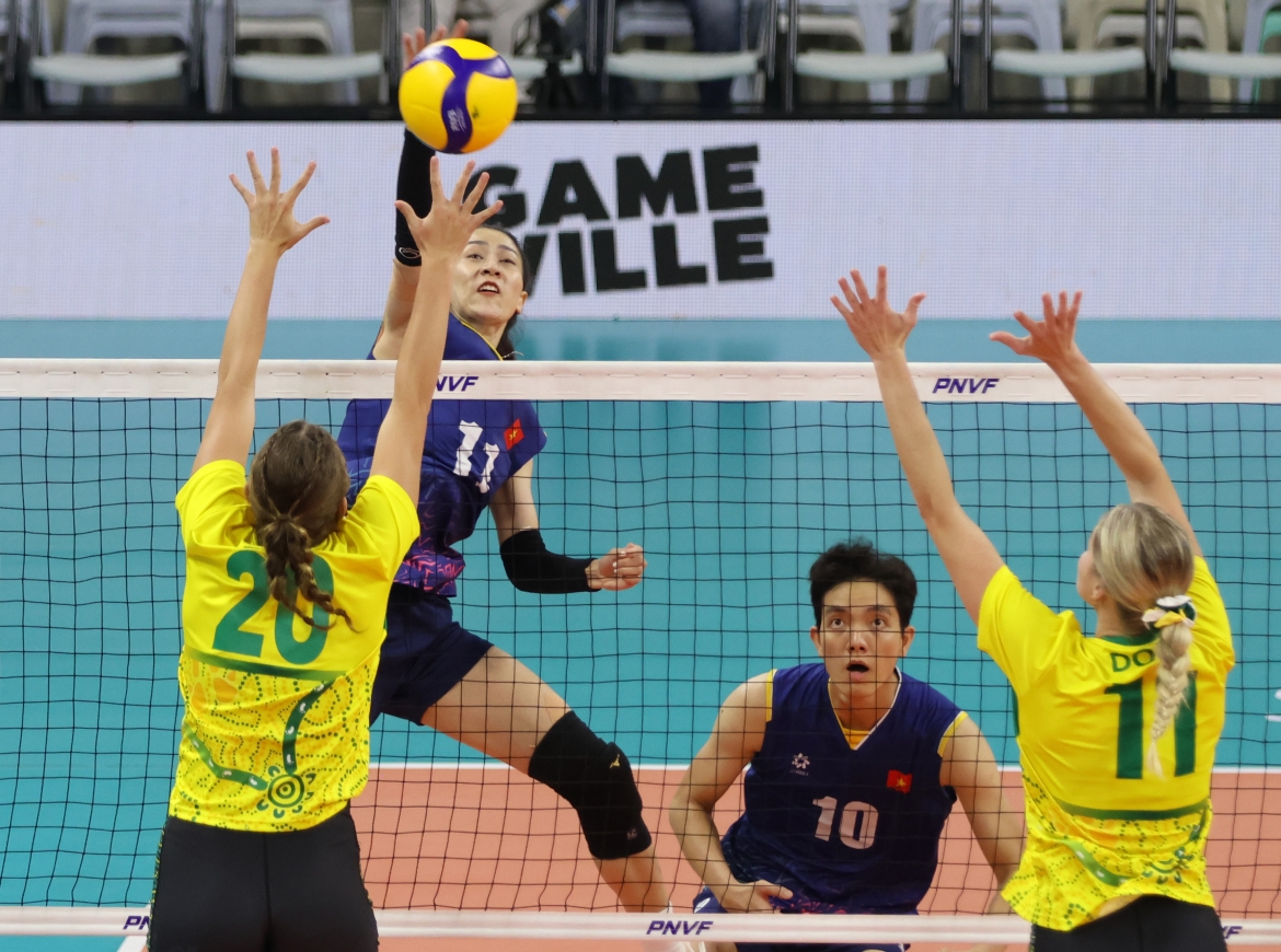 Bóng chuyền nữ Việt Nam vào chung kết giải châu Á 2024. (Ảnh: AVC)