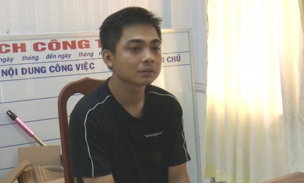 Đối tượng Lê Phúc Thịnh tại cơ quan Công an. (Ảnh: Công an tỉnh Bạc Liêu).