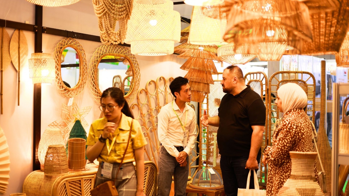 Gian hàng thủ công mỹ nghệ tại hội chợ VIFA EXPO năm 2023 (ảnh: BTC)