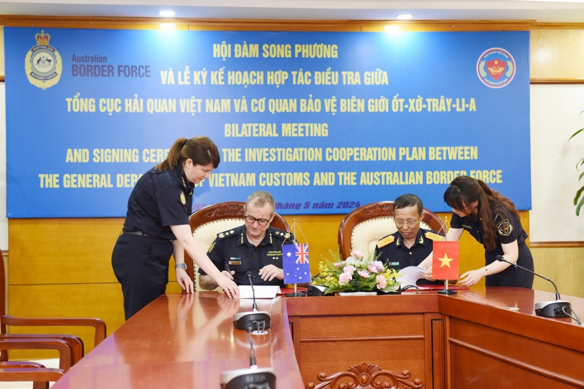 Tổng cục trưởng Tổng cục Hải quan Việt Nam và Cao ủy Cơ quan Bảo vệ Biên giới Australia ký kết Kế hoạch hợp tác điều tra giữa hai cơ quan