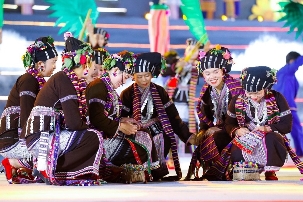 Trang phục truyền thống của người Lự góp phần làm đa dạng bản sắc văn hóa các dân tộc trên địa bàn Lai Châu