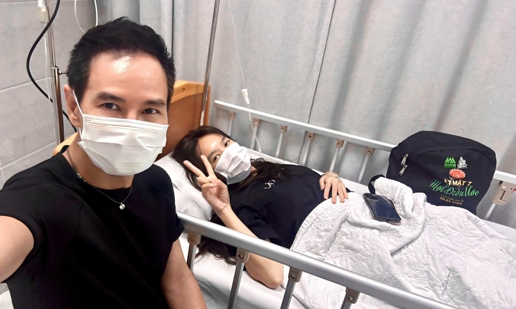 Sau hai tuần liên tục đi cine tour quảng bá phim “Lật mặt 7: Một điều ước”, nhà sản xuất Minh Hà, bà xã đạo diễn Lý Hải, đuối sức và phải nhập viện. Minh Hà cho biết cô ở lại bệnh viện một ngày, do đó không thể tham gia hoạt động giao lưu khán giả tại Củ Chi, Hóc Môn và Tây Ninh vào tối 9/5.