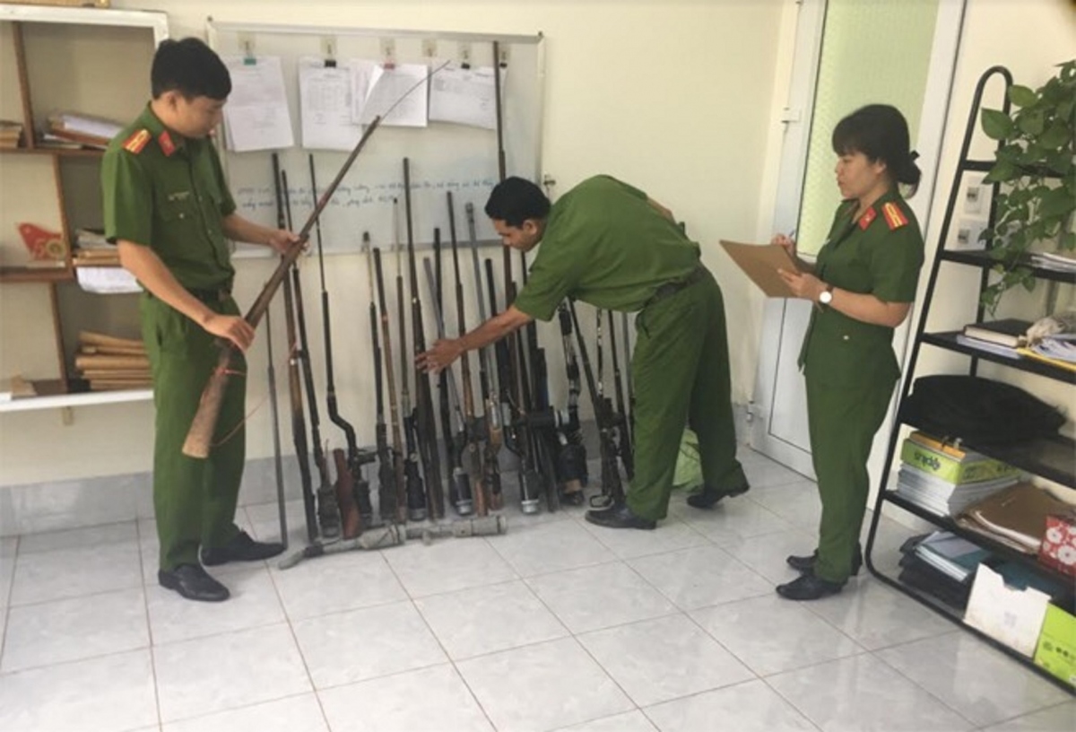 Năm 2023, người dân Đắk Nông đã tự giác giao nộp 5 súng quân dụng, 542 súng tự chế, 1407 viên đạn, 5 lựu đạn, bom, mìn; 11 công cụ hỗ trợ, 110 vũ khí thô sơ, 9 linh kiện súng tự chế.