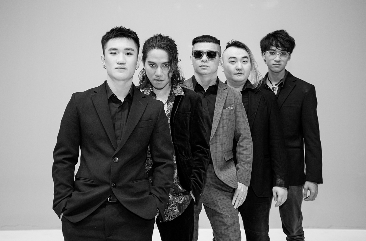 Ngũ Cung chính thức công bố đội hình mới trên fanpage có tick xanh.