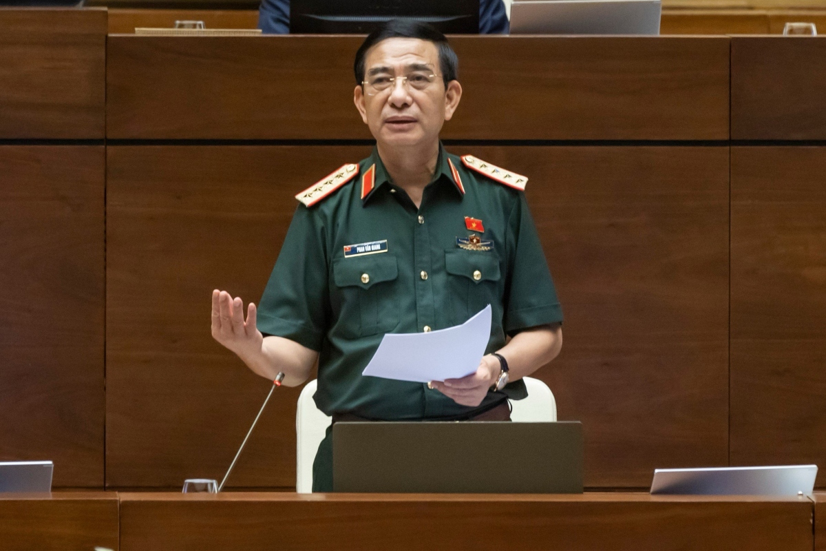 Đại tướng Phan Văn Giang, Bộ trưởng Bộ Quốc phòng giả trình tại Quốc hội. Ảnh: Trọng Hải.