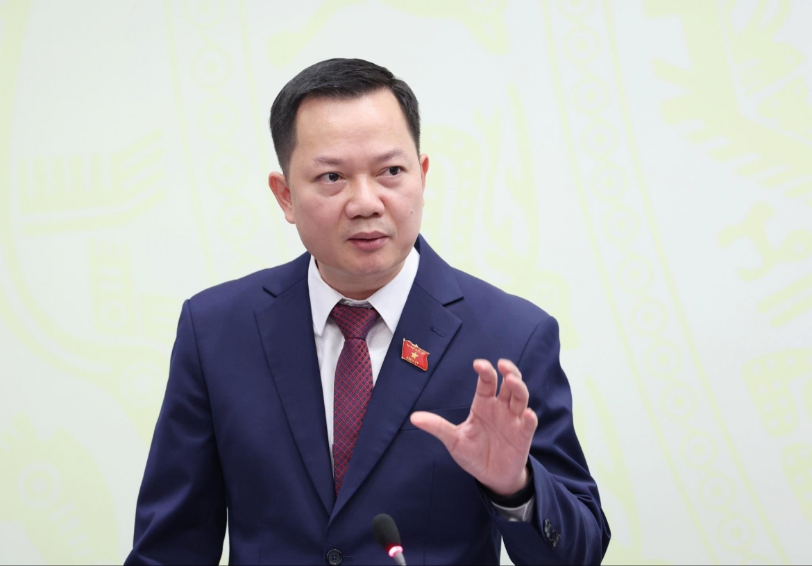 Ông Trịnh Xuân An trả lời báo chí sáng 19/4