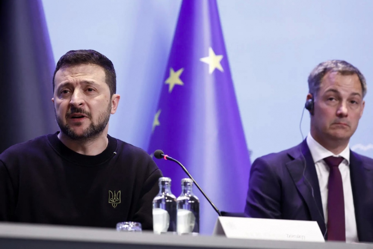 Tổng thống Ukraine Volodymyr Zelensky và Thủ tướng Bỉ Alexander De Croo tại buổi họp báo sau khi ký thỏa thuận an ninh ở Brussels ngày 28/5. Ảnh: AFP