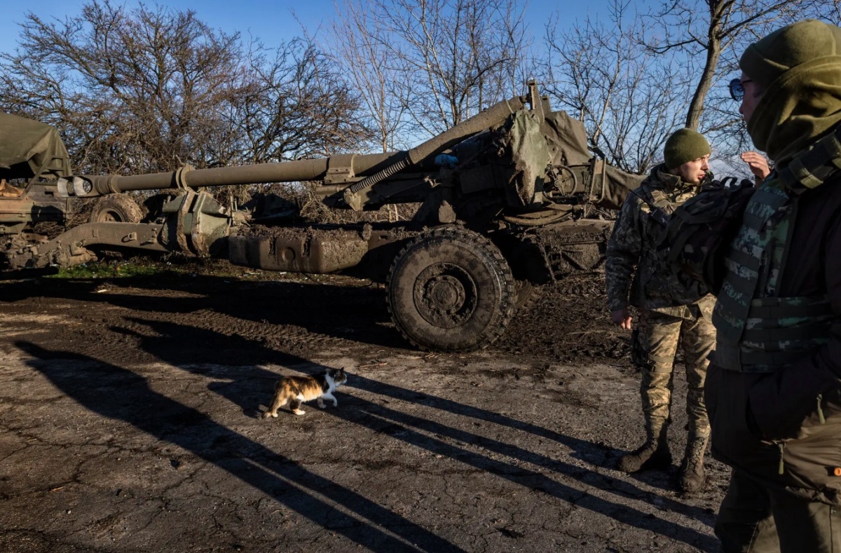 Lữ đoàn Pháo binh 44 của Ukraine vận chuyển lựu pháo ở khu vực Zaporizhzhia. Ảnh: New York Times