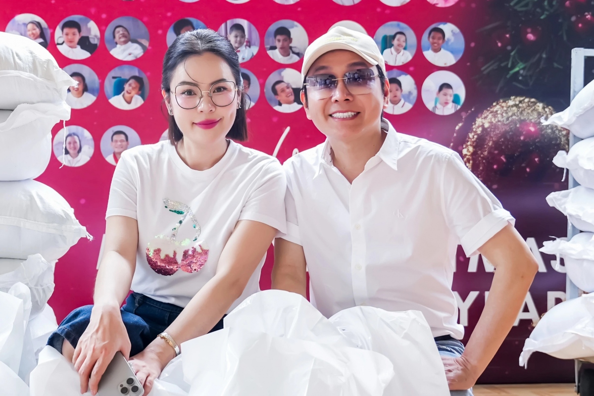 Sau thời gian đồng hành trong các hoạt động thiện nguyện, Hoa hậu Phương Lê và NSƯT Vũ Luân tìm thấy được nhiều điểm chung và trở thành bạn bè thân thiết. Trước nhiều thắc mắc của người hâm mộ về chuyện tương lai với nghệ sĩ Vũ Luân, người đẹp quê Trà Vinh cho biết: "Phương Lê và anh Luân chưa bao giờ nói trước điều gì hết vì tất cả là tự nhiên và chân thành. Chúng tôi may mắn gặp nhau ở thời điểm cả hai đều chững chạc, sự nghiệp thành công nên có điều kiện đồng hành để cùng nhau đóng góp cho xã hội nhiều hơn mỗi ngày. Anh em chúng tôi cũng tâm đầu ý hợp về cách nhìn nhận tình cảm tốt đẹp và cùng nhau tốt lên, hơn hết là giúp mọi người xung quanh tốt lên".