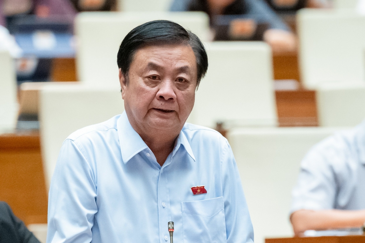 Bộ trưởng Bộ NN&amp;PTNT Lê Minh Hoan tham gia trả lời chất vấn các vấn đề ĐBQH quan tâm
