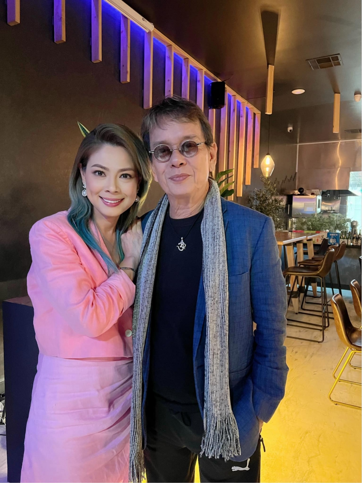 Ca sĩ Thanh Thảo chia sẻ: "Mừng sinh nhật nhạc sĩ Đức Huy - một người anh đáng ngưỡng mộ! Chúc anh luôn mạnh khoẻ, hạnh phúc và bình an".
