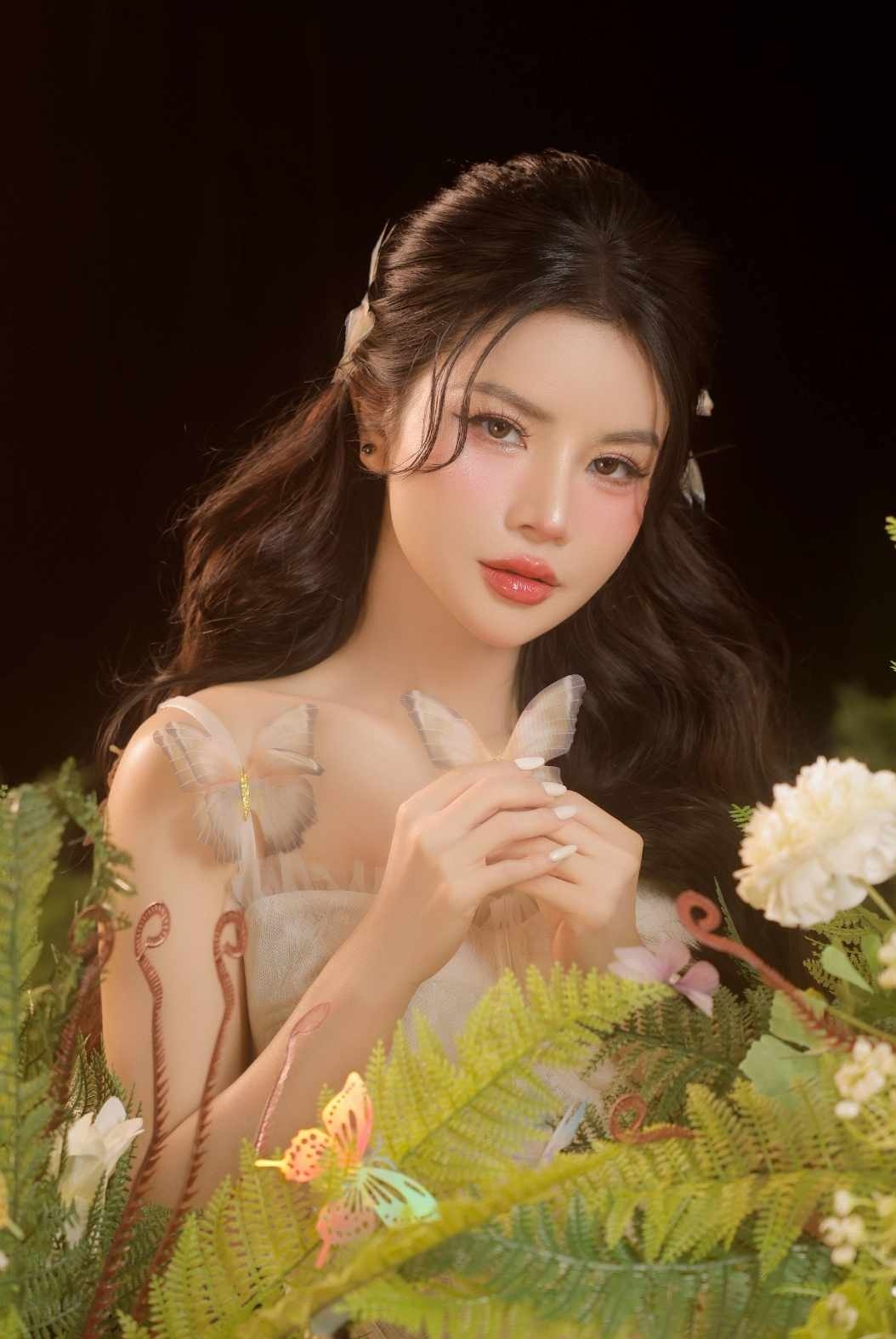 Châu Dương chuyển sang con đường âm nhạc chuyên nghiệp với 2 MV mới.