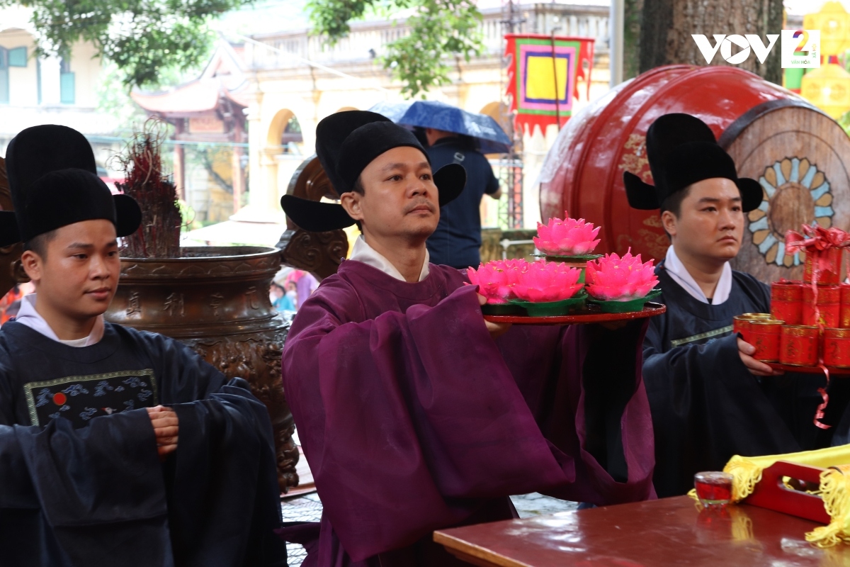 Nghi lễ đặc sắc, chứa đựng ý nghĩa nhân văn về lòng biết ơn đối với tổ tiên và sự quan tâm đến bề tôi của nhà vua