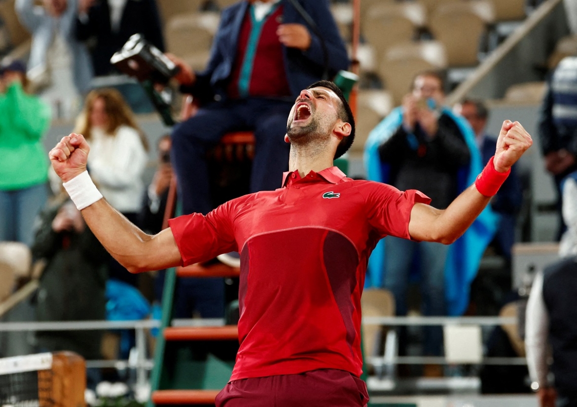Djokovic tạo nên trận đấu lịch sử ở Roland Garros. (Ảnh: Reuters). 