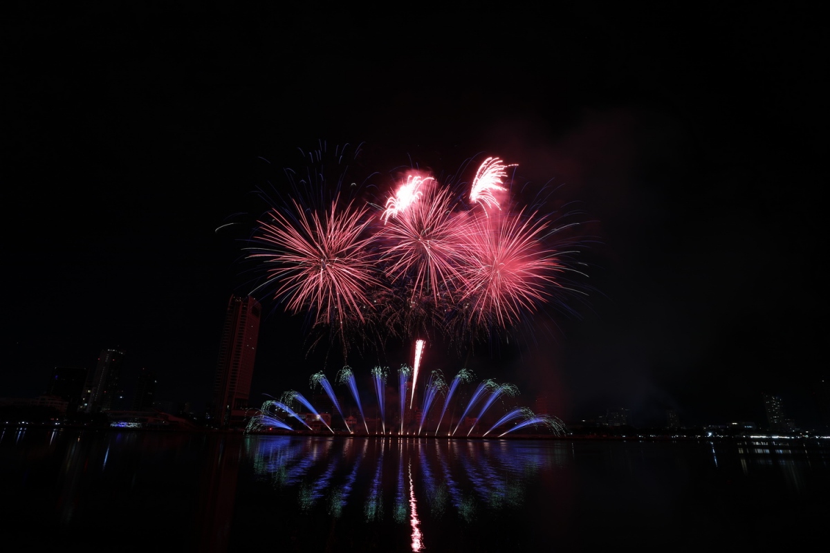 Hình ảnh đa sắc màu của đội Pháp.