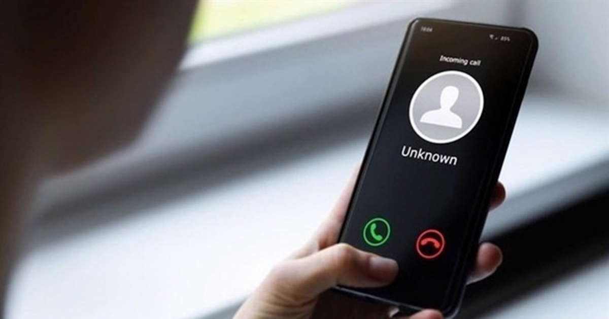 Bà H. chuyển 5 tỷ đồng cho kẻ lừa đảo sau cuộc gọi của kẻ tự xưng công an. (Ảnh minh hoạ)