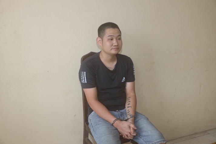 Đối tượng Nguyễn Hữu Đạt khi bị bắt giữ.