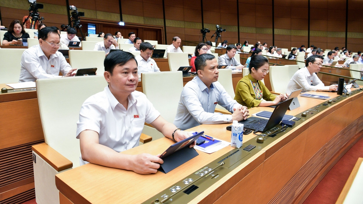 Phiên chất vấn tại hội trường Quốc hội sáng 5/6