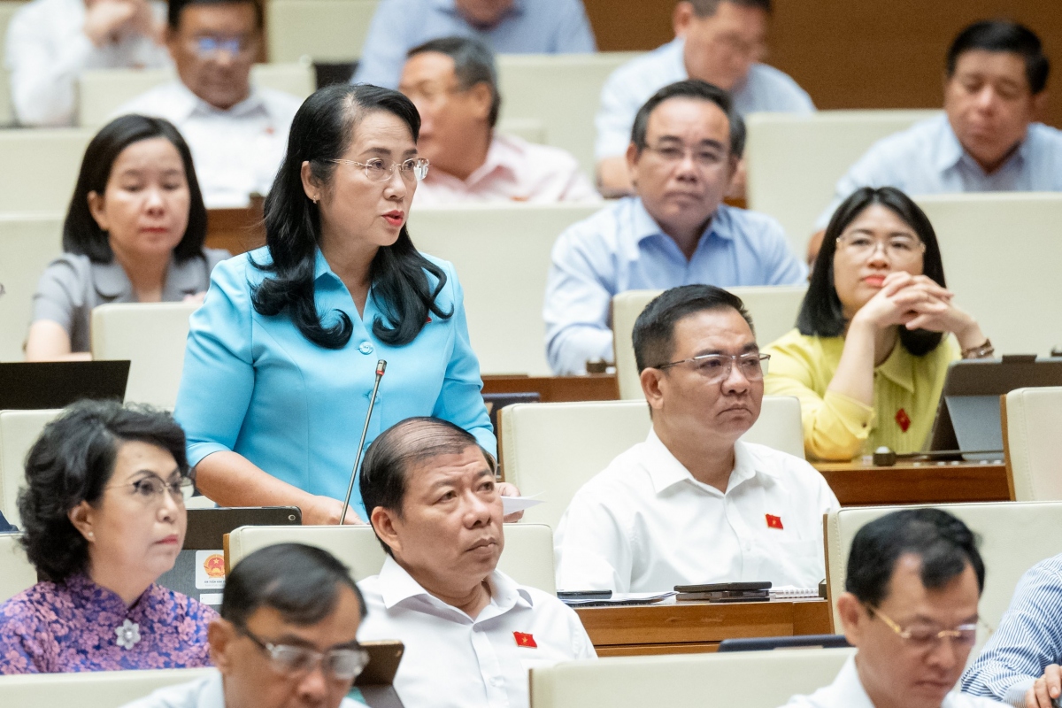 Đại biểu Trần Kim Yến (Đoàn Đại biểu Quốc hội Thành phố Hồ Chí Minh)