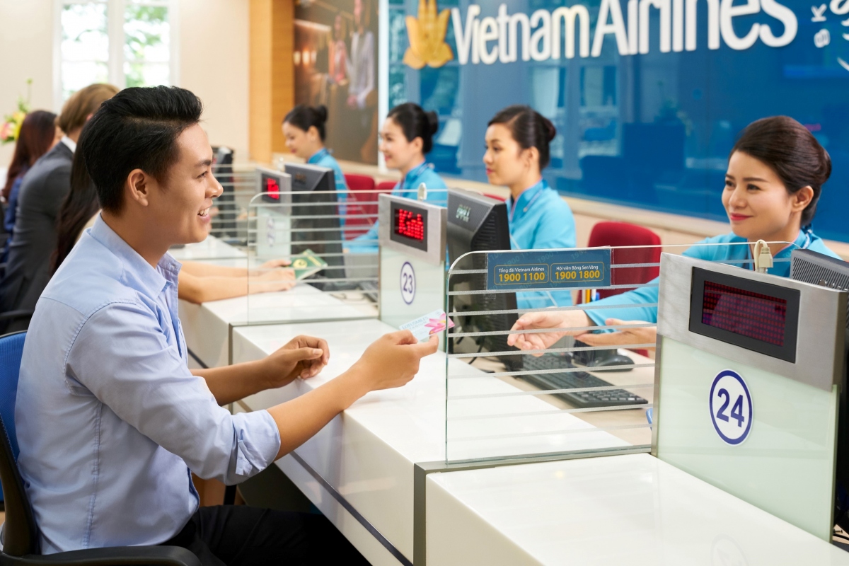 Vietnam Airlines đang triển khai chương trình "Bay giờ đêm, thêm giá tốt". 