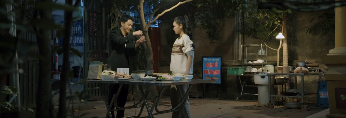 Dũng tặng quà đắt tiền cho Đông