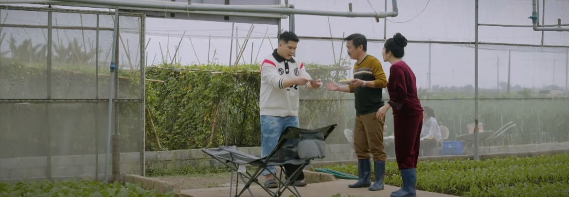 Bách cho ông bà Châu - Báu xem ảnh của Bảo