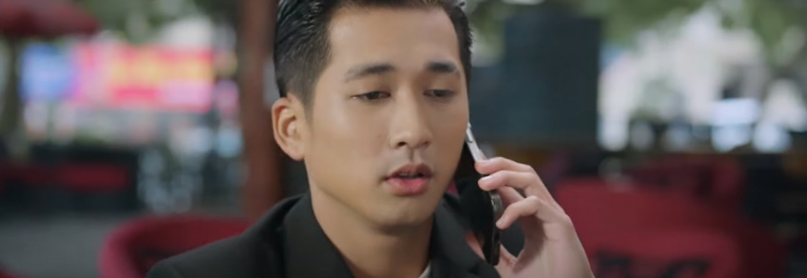 Bảo nghe máy nhưng với một giọng điệu rất "doanh nhân"