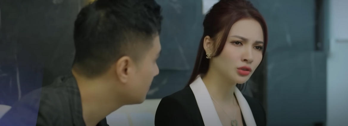Vinh lại đến gặp Yên để giải thích chuyện Đông đưa anh về