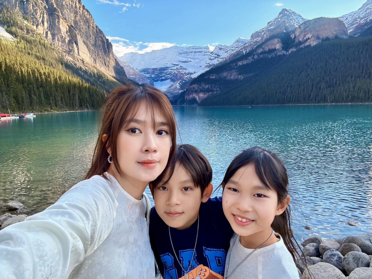 Dù đã vào hè, Banff vẫn có tuyết, nhiệt độ dưới 0 độ C.