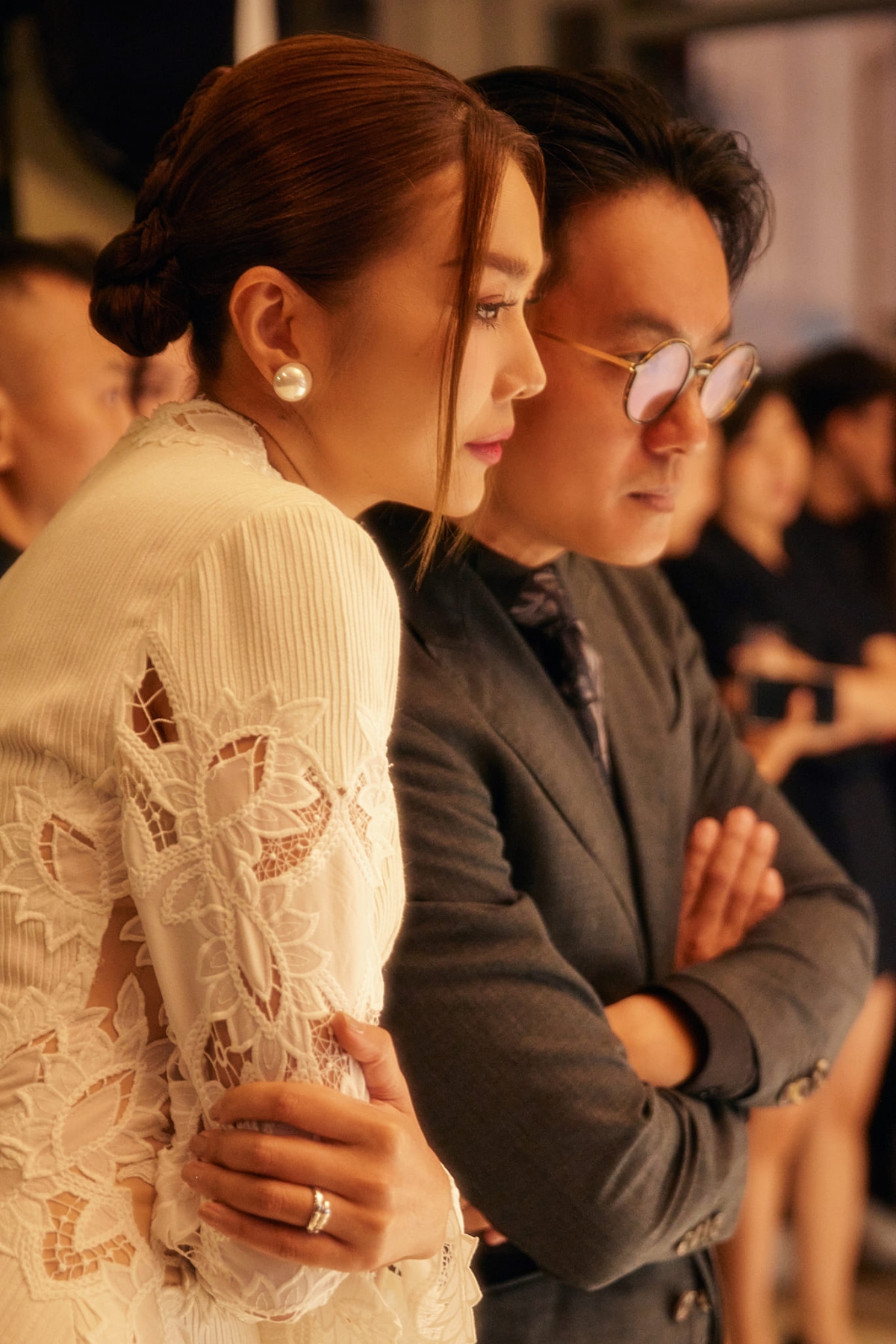 Sau thời gian về chung nhà, cuộc sống của Thanh Hằng có nhiều thay đổi tích cực. Cô thường xuyên chia sẻ hôn nhân hạnh phúc bên ông xã nhạc trưởng. "Mỗi khi đi làm về có người mở cửa xe, lấy đồ, rót một ly nước hay chuẩn bị bữa ăn tối là tôi thấy hạnh phúc", Thanh Hằng từng tâm sự.