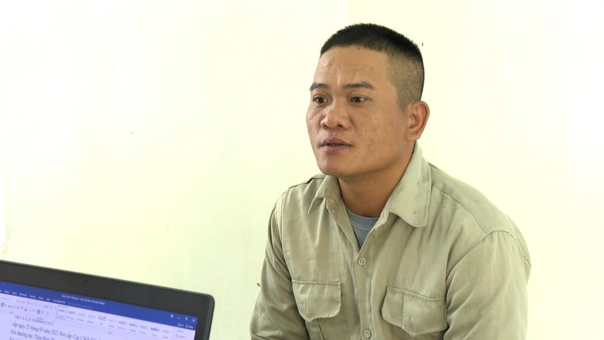 Đối tượng Lê Văn Thắng tại cơ quan công an