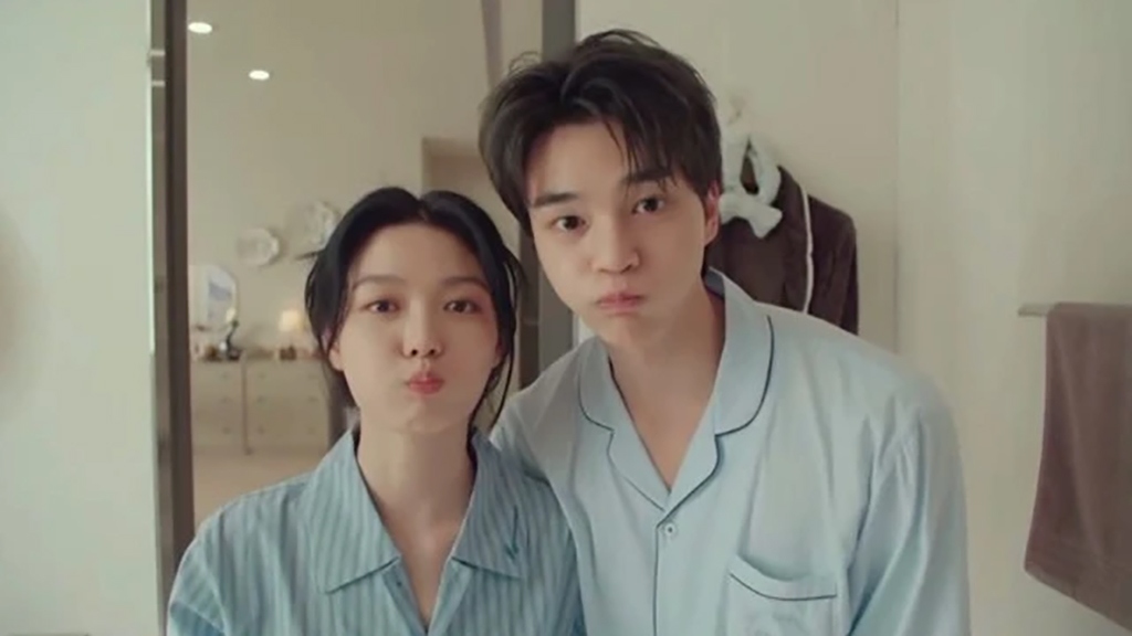 Song Kang và Kim Yoo Jung trong My Demon