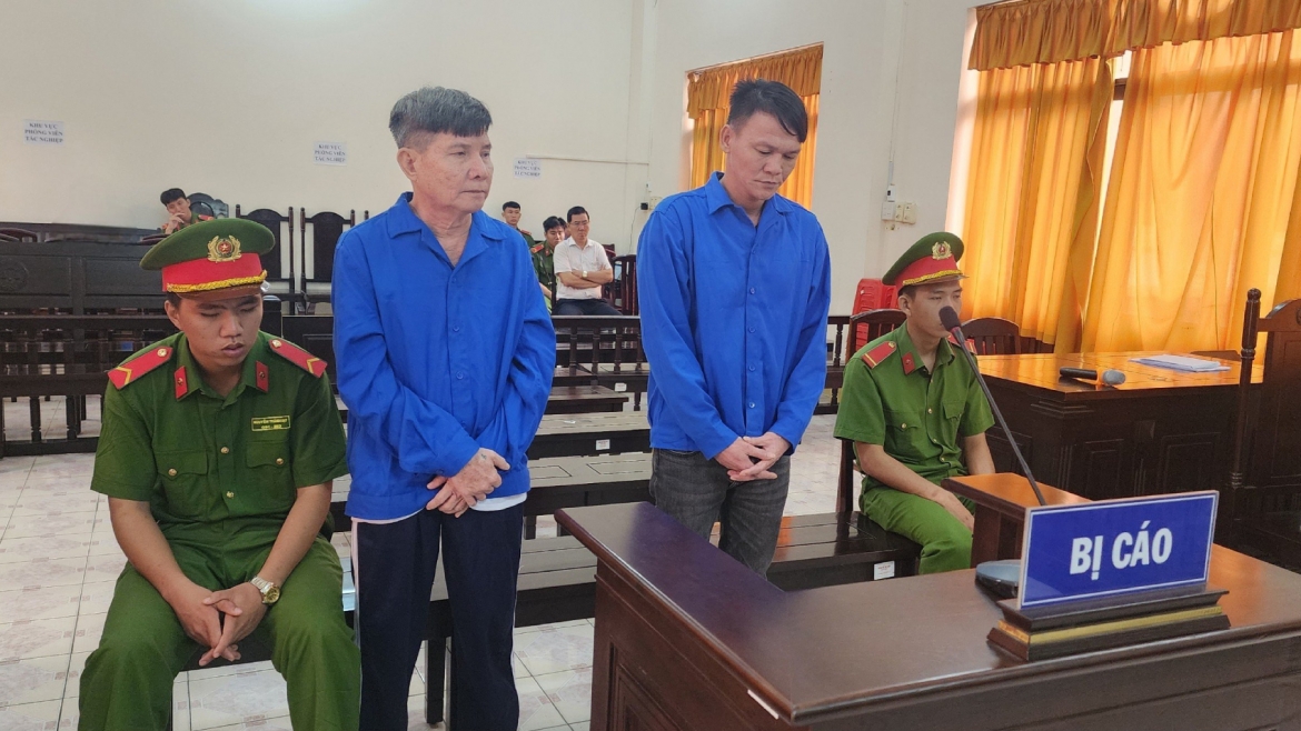 2 bị cáo tại phiên tòa