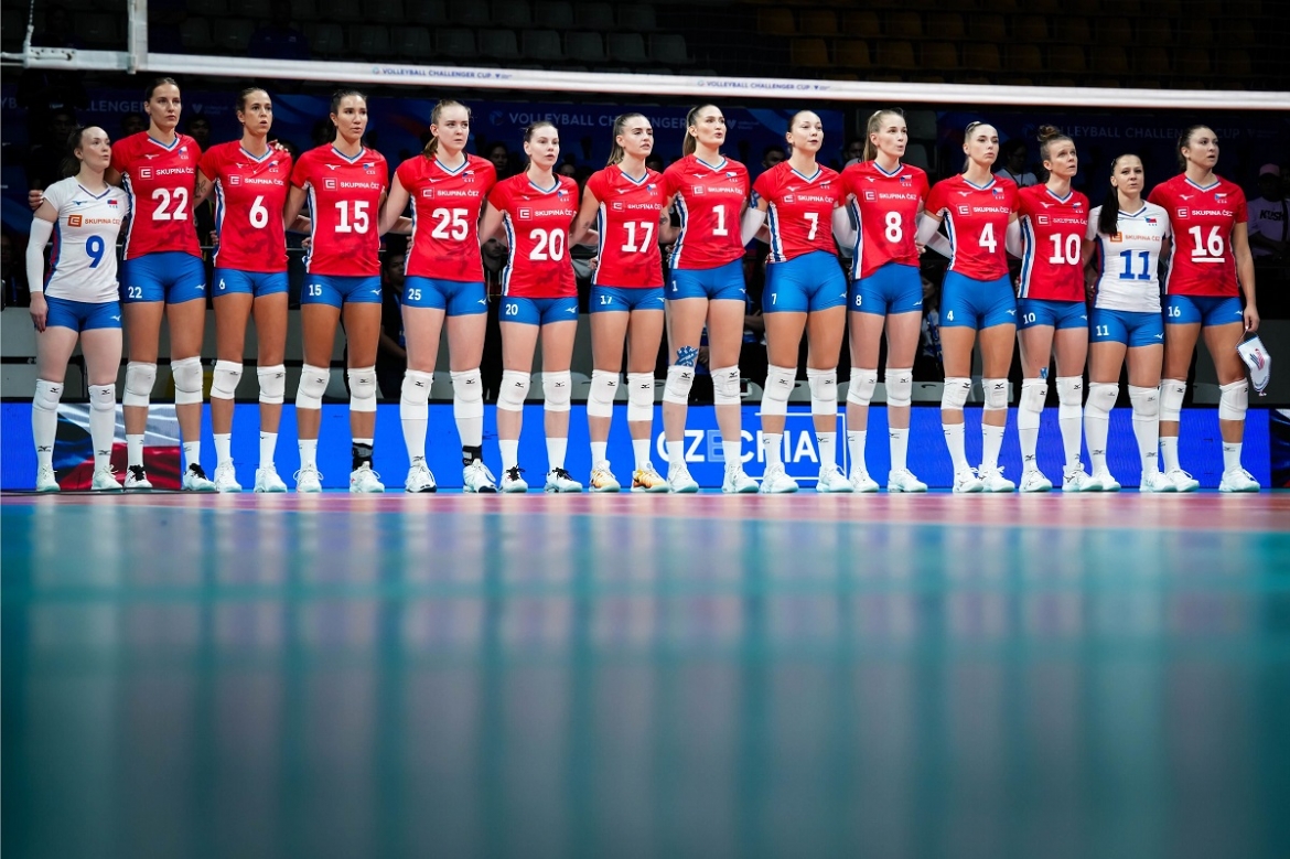 CH Séc thể hiện sự vượt trội ở khả năng chắn bóng để dẫn trước 2-0 sau 2 set. (Ảnh: FIVB). 