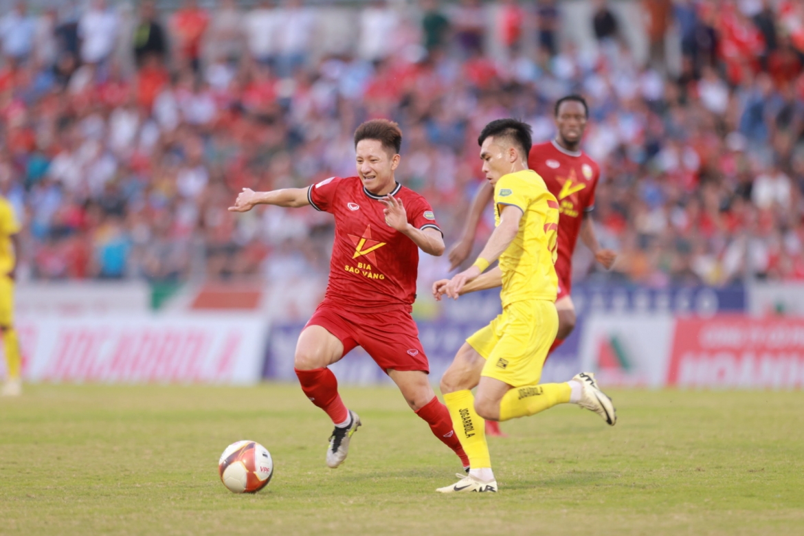 Các cầu thủ Hà Tĩnh phải đá play-off sau khi mất điểm hàng loạt trận cuối cùng ở V-League. (Ảnh: VPF). 