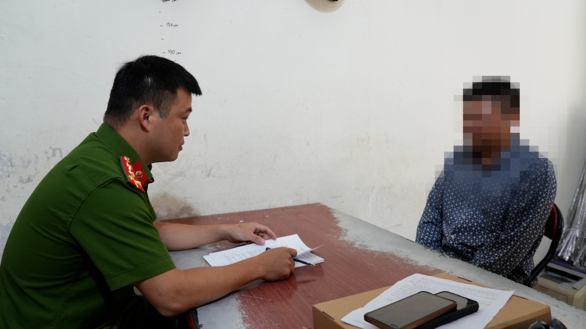Ông T.V.Đ. làm việc tại cơ quan công an.