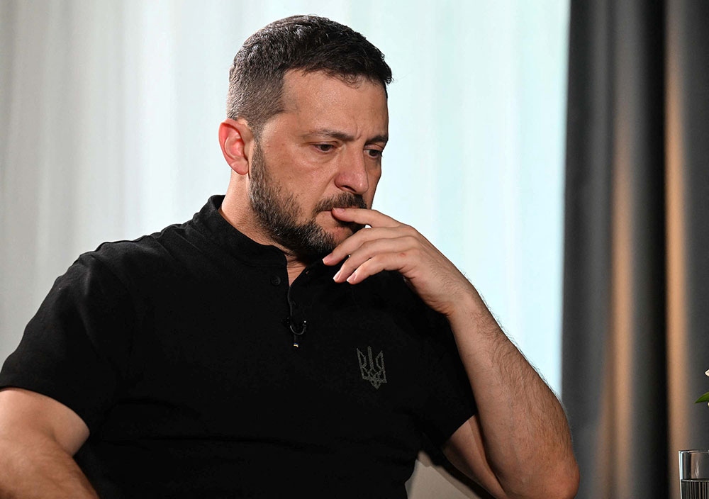 Tổng thống Ukraine Zelensky (Ảnh: Reuters)