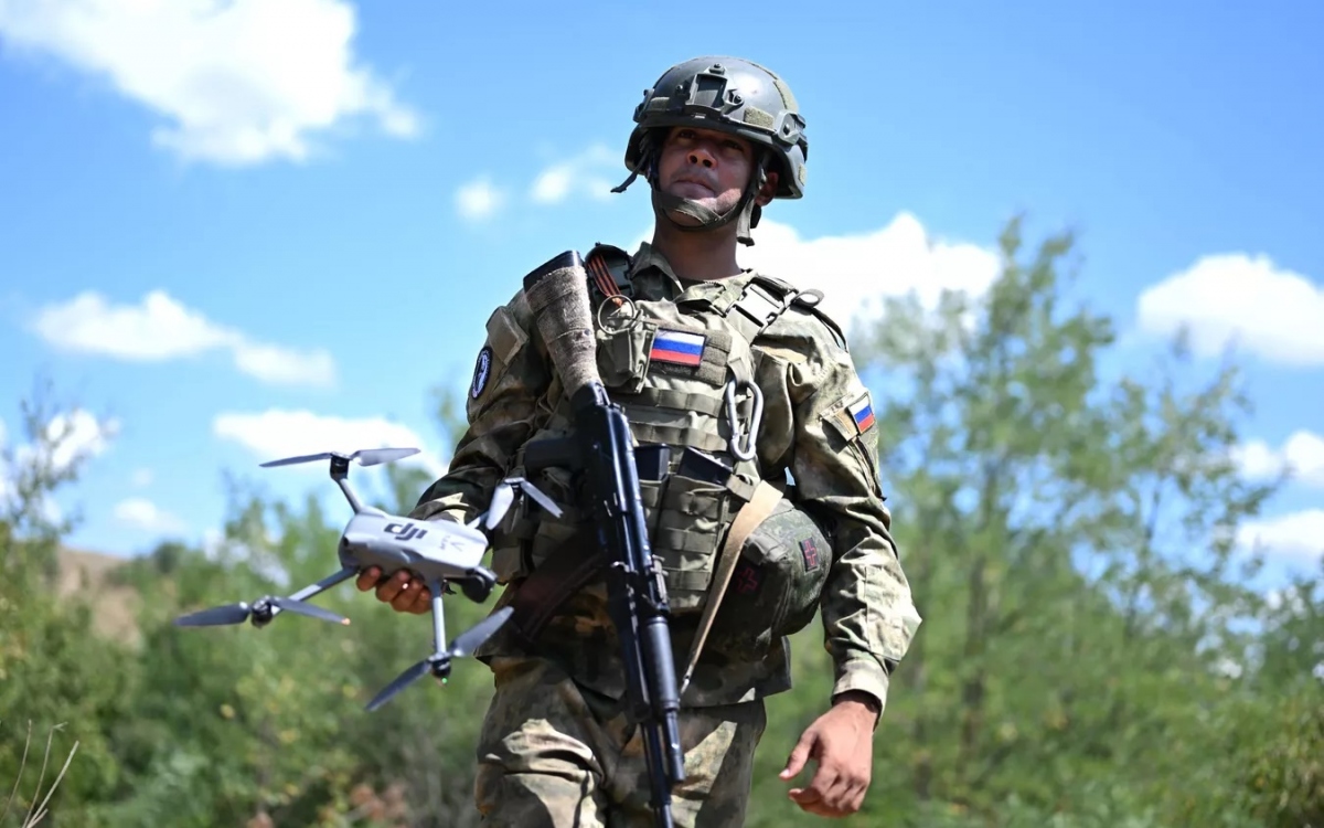 Puello đảm nhiệm vai trò trắc thủ UAV, đã và đang chiến đấu ở khu vực Avdiivka.